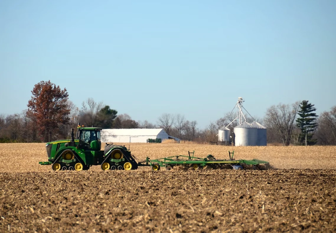 Farm-Equipment-Maintenance
